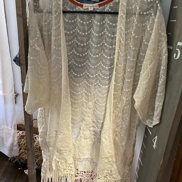 Boho Shaw - Picture 2 of 3